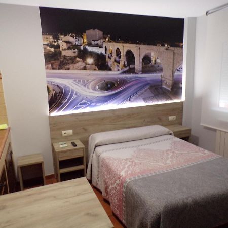Hostal Serruchi Teruel Exterior foto
